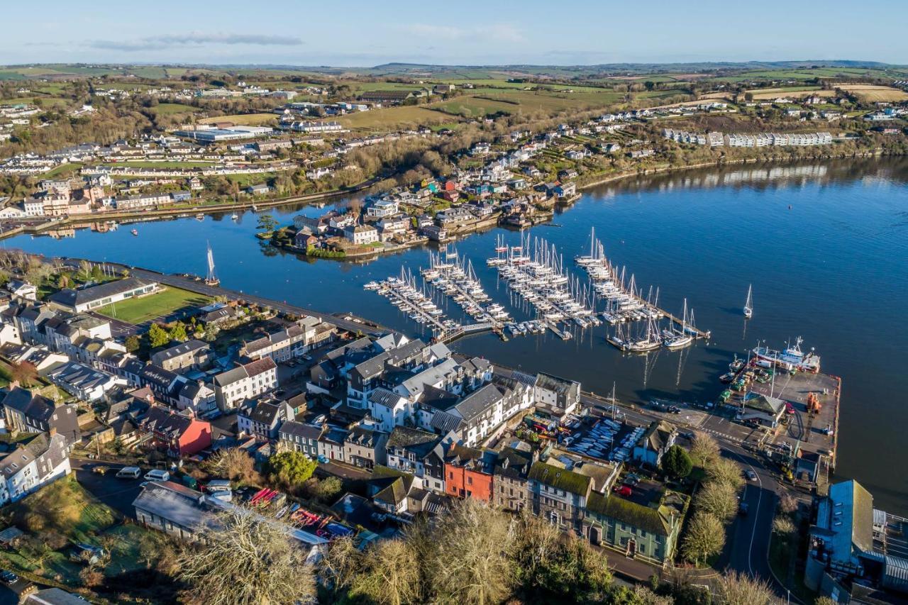 Four Winds,Kinsale Town,Exquisite Holiday Homes,Sleeps 26 Buitenkant foto